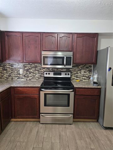 7611 Seminole Street, Baytown, TX 77521