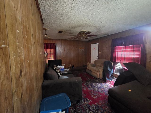 3227 Ramona Avenue, Dallas, TX 75216