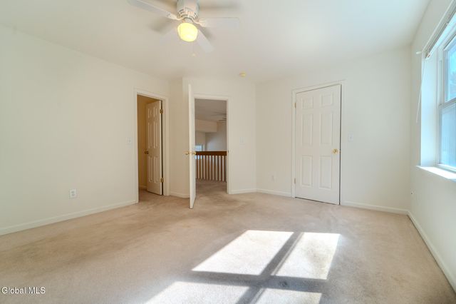 1016 Sterling Ridge Drive, Rensselaer, NY 12144