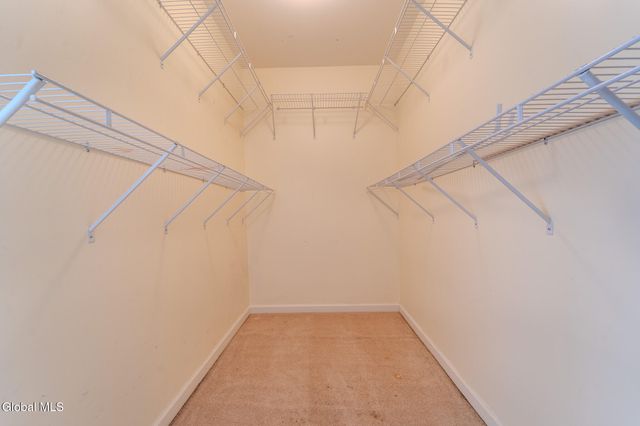 1016 Sterling Ridge Drive, Rensselaer, NY 12144