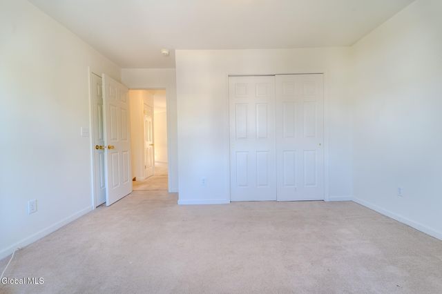 1016 Sterling Ridge Drive, Rensselaer, NY 12144