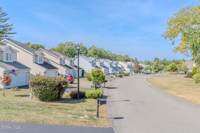 1016 Sterling Ridge Drive, Rensselaer, NY 12144