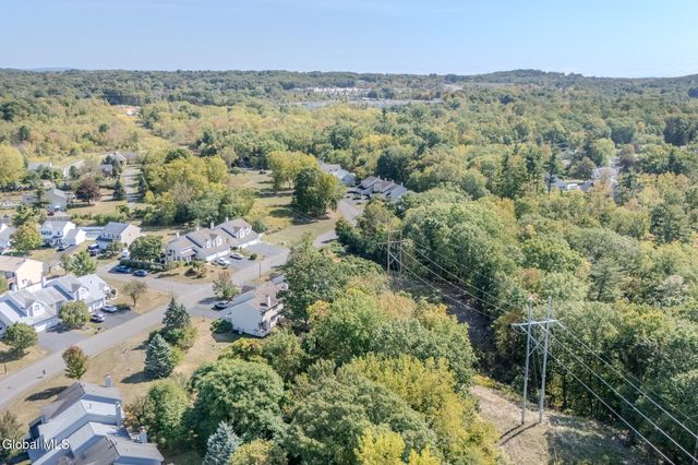 1016 Sterling Ridge Drive, Rensselaer, NY 12144