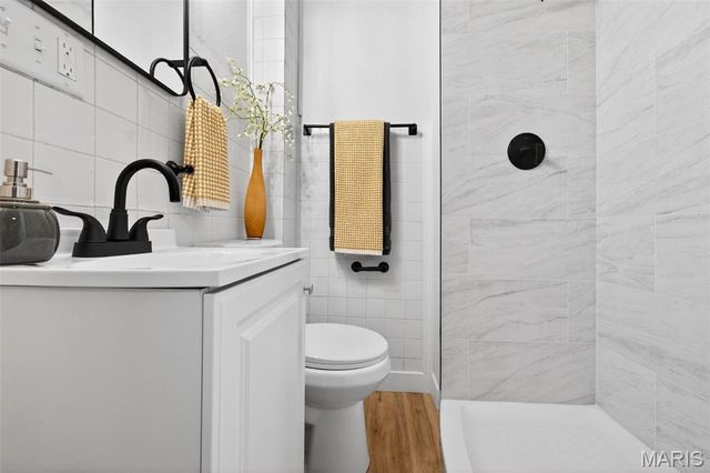 6973 Winona Avenue, St Louis, MO 63109