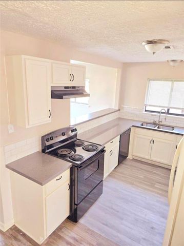 2810 Norman Street, Pasadena, TX 77506