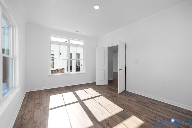 6726 Mayland Ridge Ln, Moseley, VA 23120