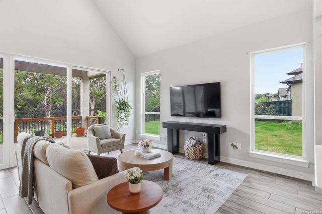 28410 BAILEY XING, San Antonio, TX 78260