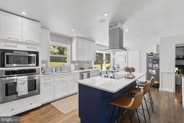 8009 EXODUS DR, Gaithersburg, MD 20882