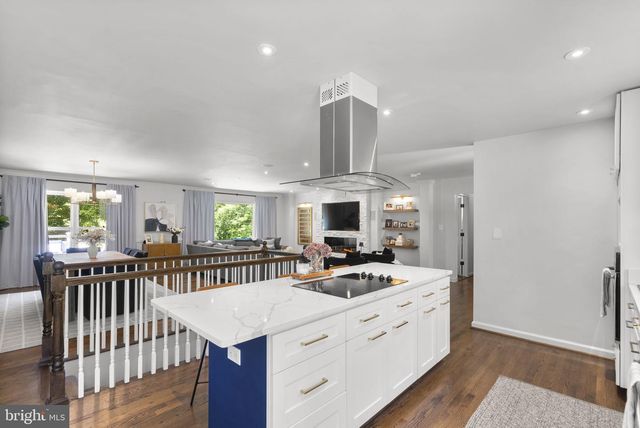 8009 EXODUS DR, Gaithersburg, MD 20882