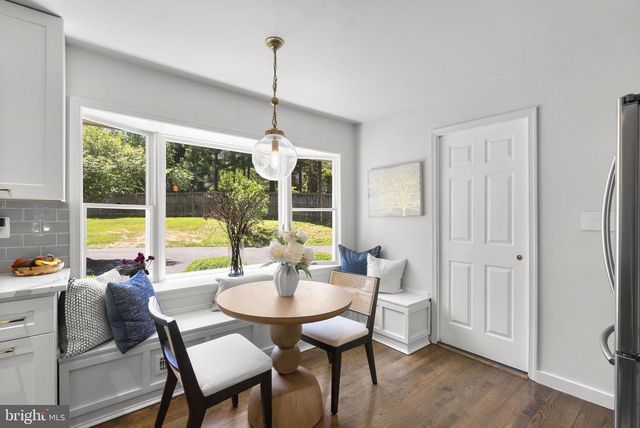 8009 EXODUS DR, Gaithersburg, MD 20882