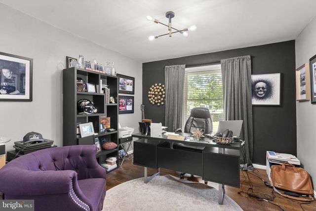 8009 EXODUS DR, Gaithersburg, MD 20882