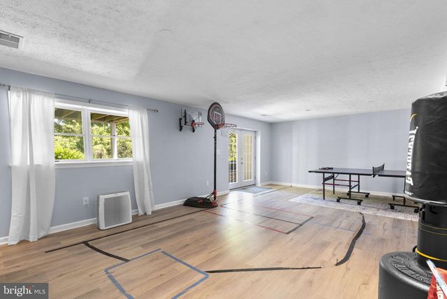 8009 EXODUS DR, Gaithersburg, MD 20882