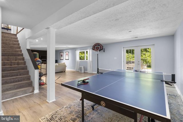 8009 EXODUS DR, Gaithersburg, MD 20882