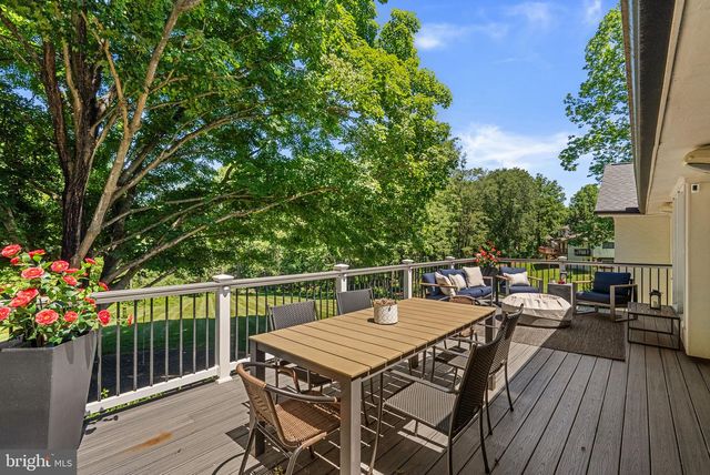 8009 EXODUS DR, Gaithersburg, MD 20882