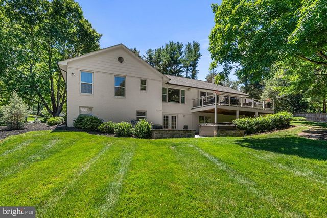 8009 EXODUS DR, Gaithersburg, MD 20882