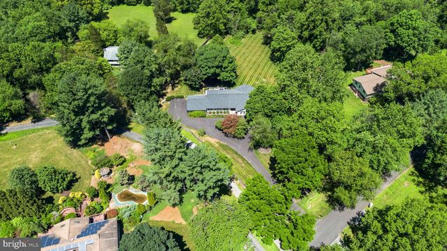 8009 EXODUS DR, Gaithersburg, MD 20882