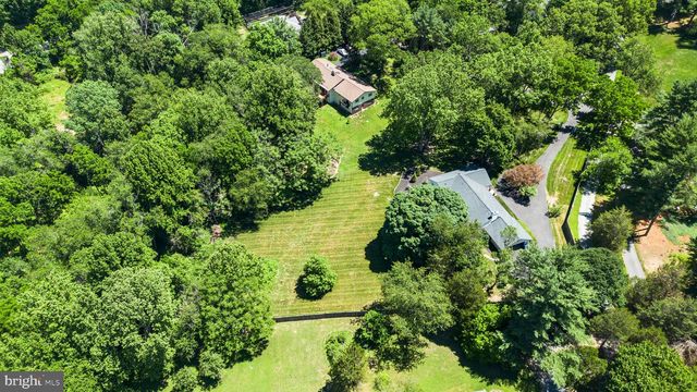 8009 EXODUS DR, Gaithersburg, MD 20882