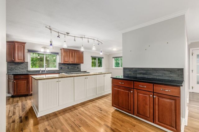 381 Northview Drive, Bexley, OH 43209