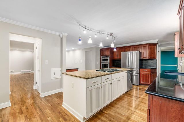 381 Northview Drive, Bexley, OH 43209