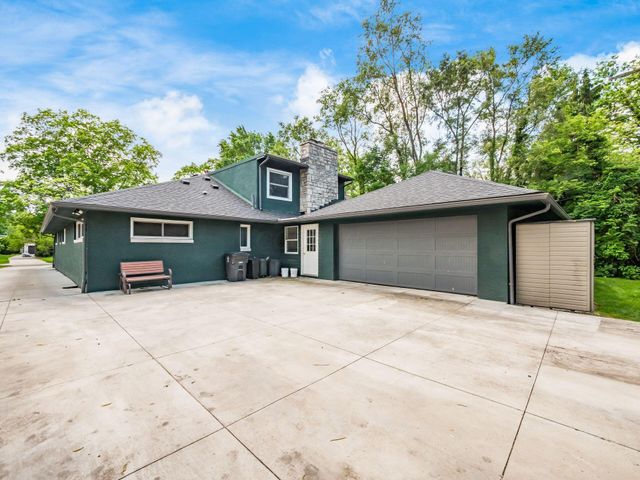 381 Northview Drive, Bexley, OH 43209