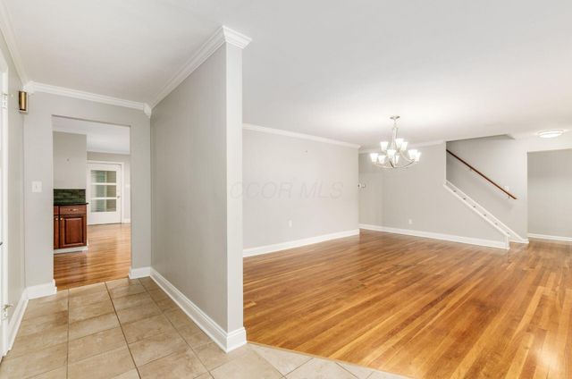 381 Northview Drive, Bexley, OH 43209