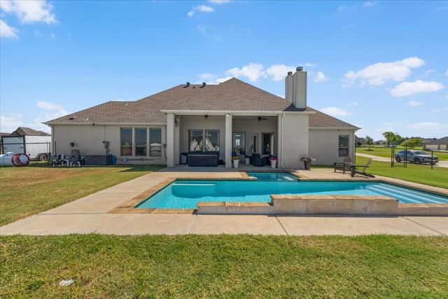 329 Palo Alto Drive, Springtown, TX 76082