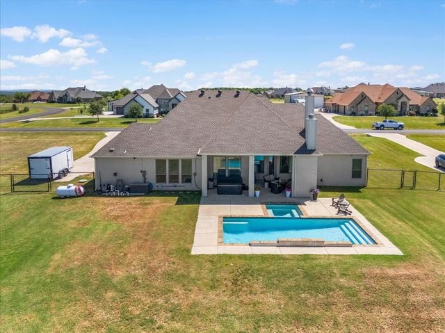 329 Palo Alto Drive, Springtown, TX 76082