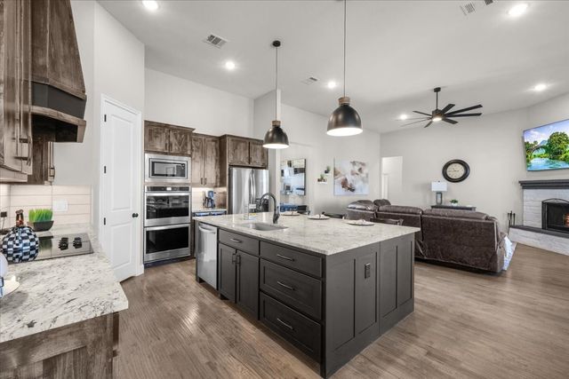 329 Palo Alto Drive, Springtown, TX 76082