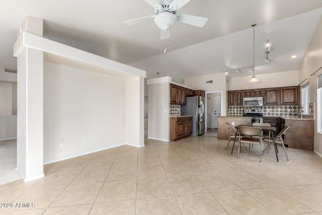 830 W COOLEY Drive, Gilbert, AZ 85233