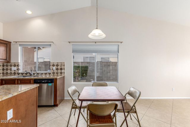 830 W COOLEY Drive, Gilbert, AZ 85233