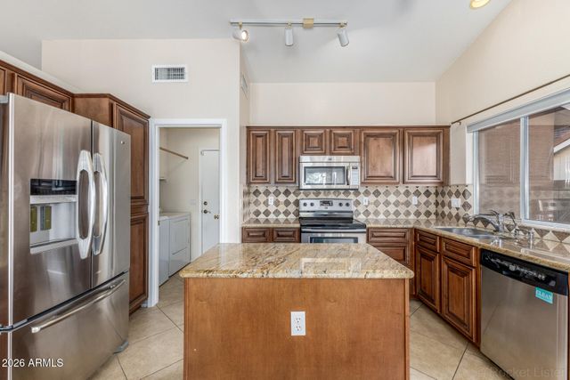 830 W COOLEY Drive, Gilbert, AZ 85233