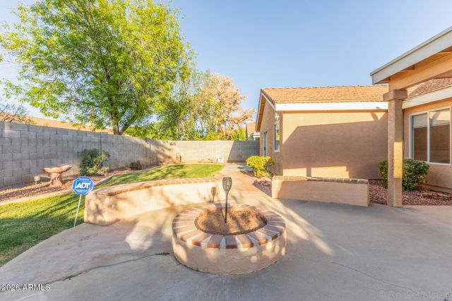 830 W COOLEY Drive, Gilbert, AZ 85233