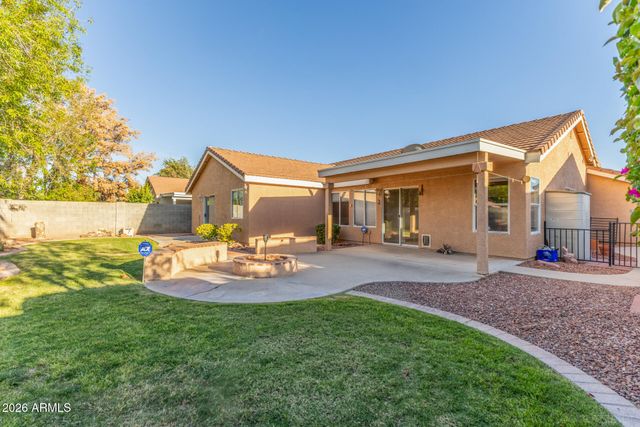 830 W COOLEY Drive, Gilbert, AZ 85233
