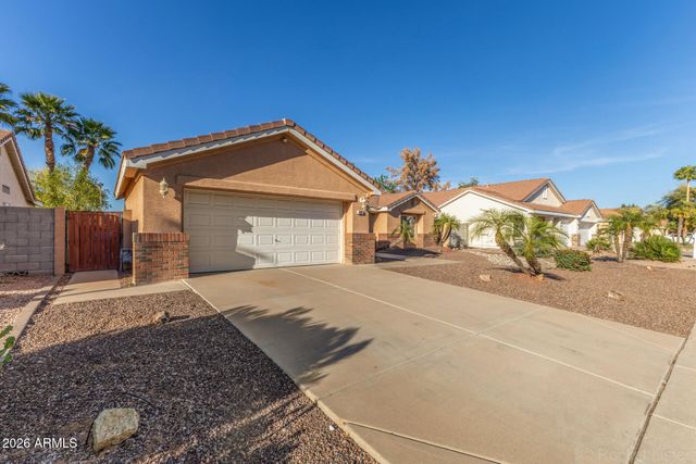 830 W COOLEY Drive, Gilbert, AZ 85233