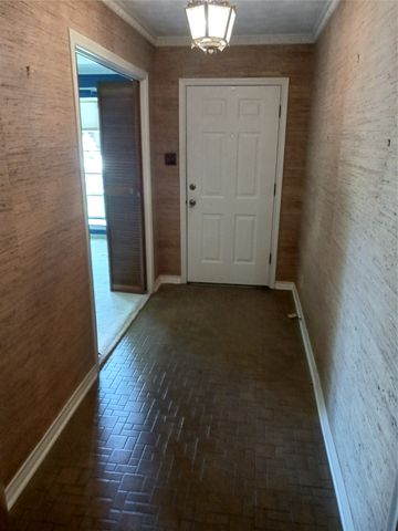 10436 Coleridge Street, Dallas, TX 75218