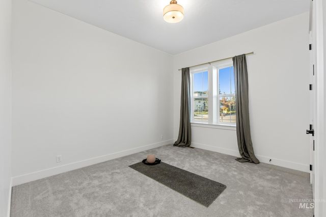 6419 W Piaffe St, Eagle, ID 83616