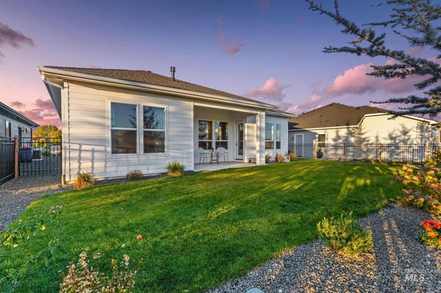 6419 W Piaffe St, Eagle, ID 83616