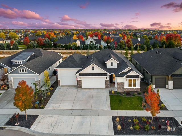 6419 W Piaffe St, Eagle, ID 83616