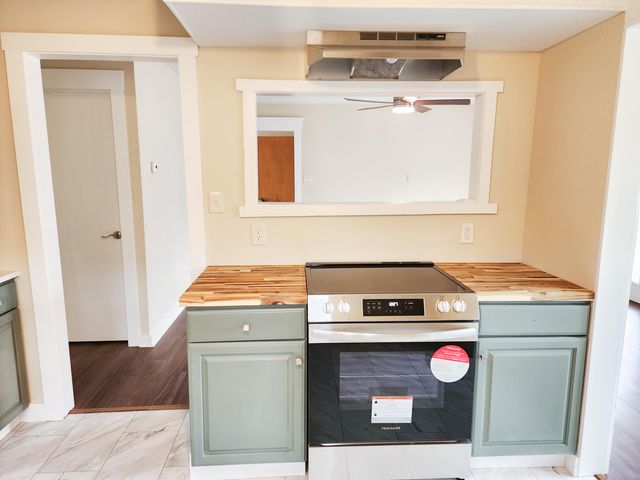 S 1322 David AVE, Covington, VA 24426