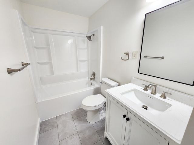 S 1322 David AVE, Covington, VA 24426