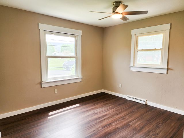 S 1322 David AVE, Covington, VA 24426