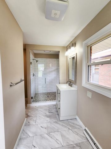 S 1322 David AVE, Covington, VA 24426