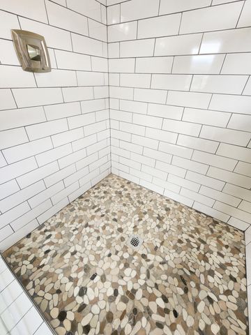 S 1322 David AVE, Covington, VA 24426