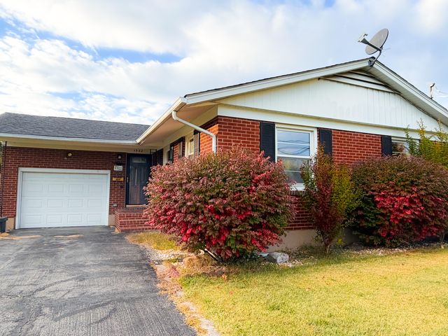 S 1322 David AVE, Covington, VA 24426