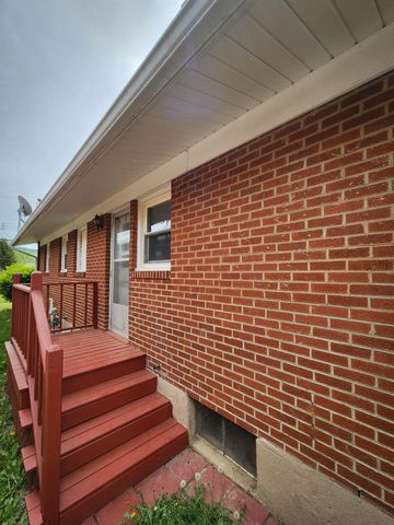 S 1322 David AVE, Covington, VA 24426