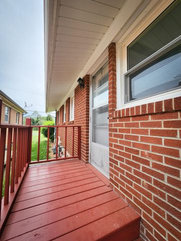 S 1322 David AVE, Covington, VA 24426