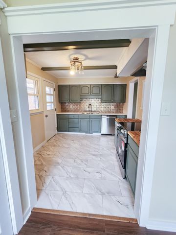 S 1322 David AVE, Covington, VA 24426