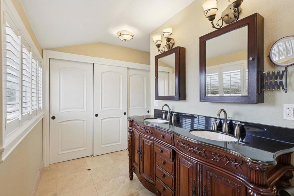 Image 18 of property listing at 4220 Corte De Tebaldi, San Jose, CA 95118