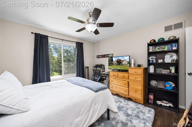 8146 Steven Court, Canton Charter Township, MI 48187