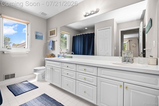 8146 Steven Court, Canton Charter Township, MI 48187